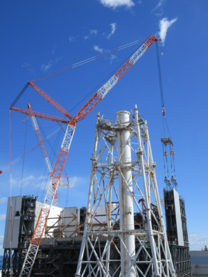 1.2号機共用排気筒